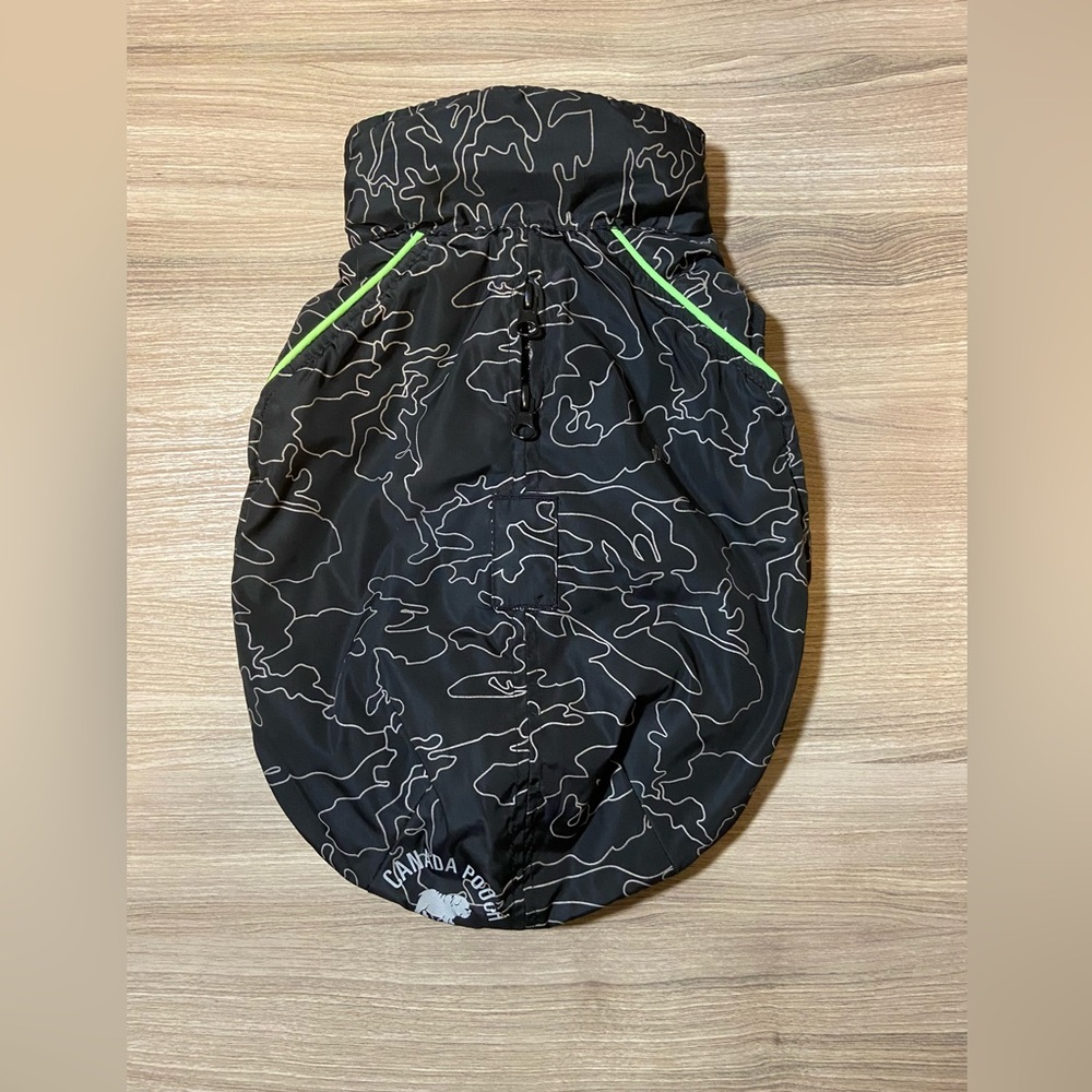 Canada Pooch Expedition Coat (14)